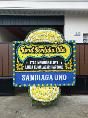 Papan Bunga Duka di Lemahabang